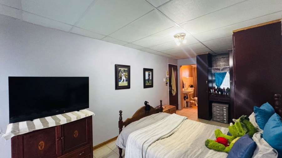 3 Bedroom Property for Sale in Minerva Gardens Northern Cape